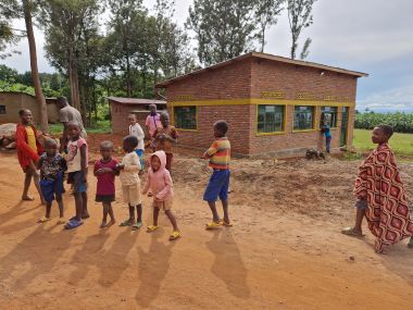 Kids in front of ECD