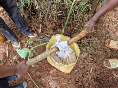 Production of liquid fertilizer